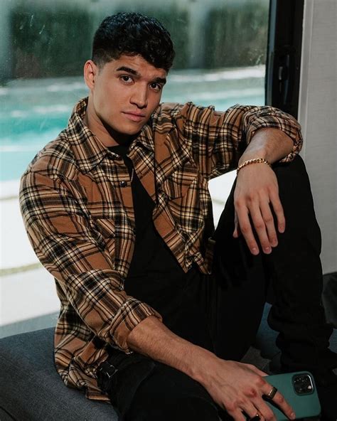 Alex Wassabi Age, Height, Girlfriend, Brother, Net Worth